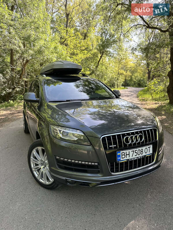 Позашляховик / Кросовер Audi Q7 2015 в Одесі