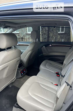 Внедорожник / Кроссовер Audi Q7 2011 в Владимир-Волынском