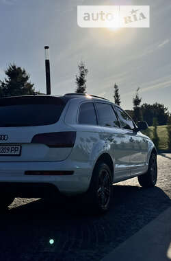 Позашляховик / Кросовер Audi Q7 2012 в Дніпрі