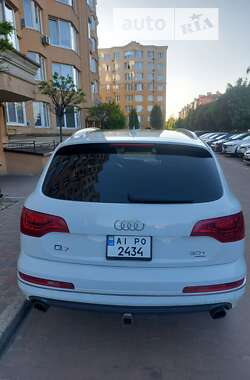 Позашляховик / Кросовер Audi Q7 2014 в Києві