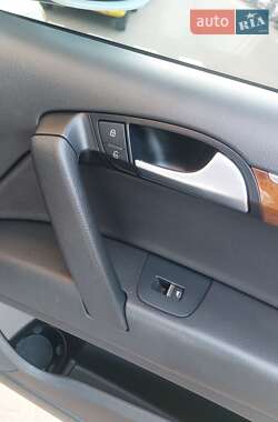 Внедорожник / Кроссовер Audi Q7 2014 в Киеве