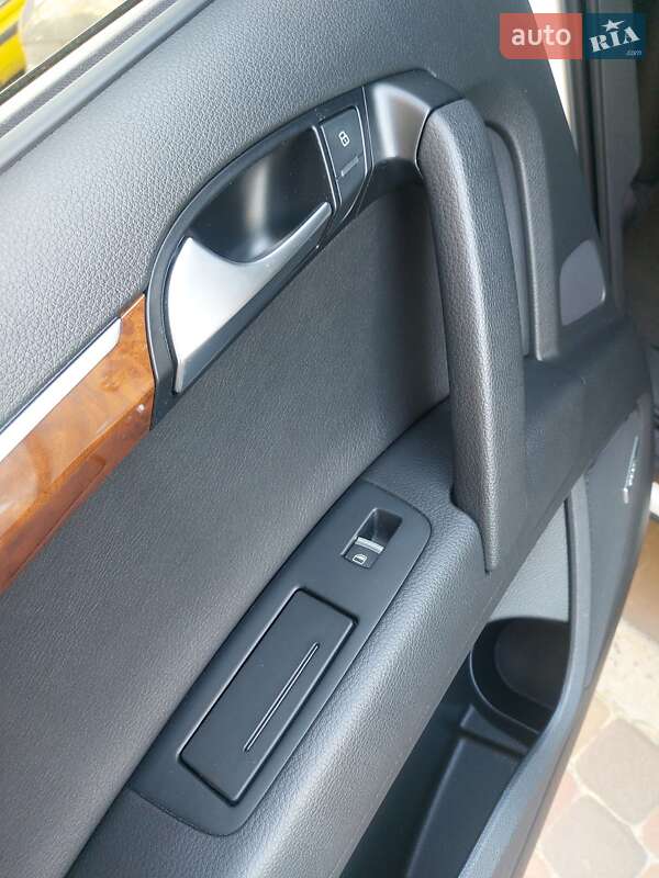 Позашляховик / Кросовер Audi Q7 2014 в Києві
