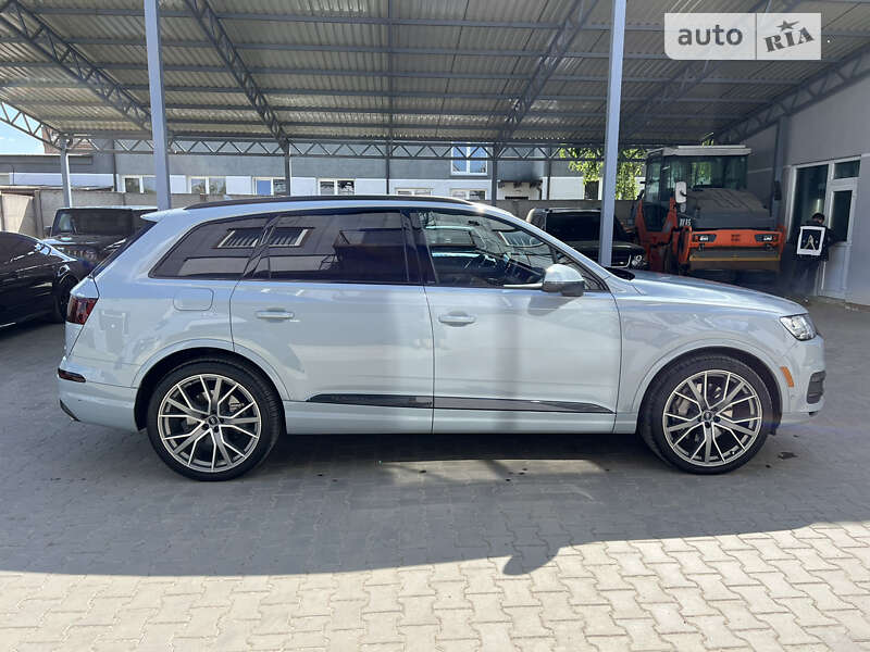 Внедорожник / Кроссовер Audi Q7 2019 в Луцке