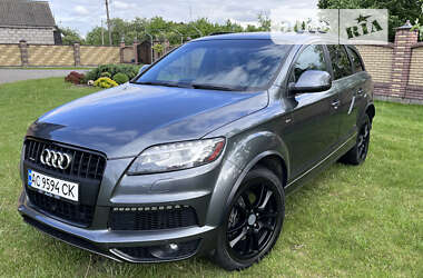 Внедорожник / Кроссовер Audi Q7 2015 в Луцке