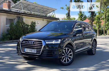 Позашляховик / Кросовер Audi Q7 2016 в Ужгороді