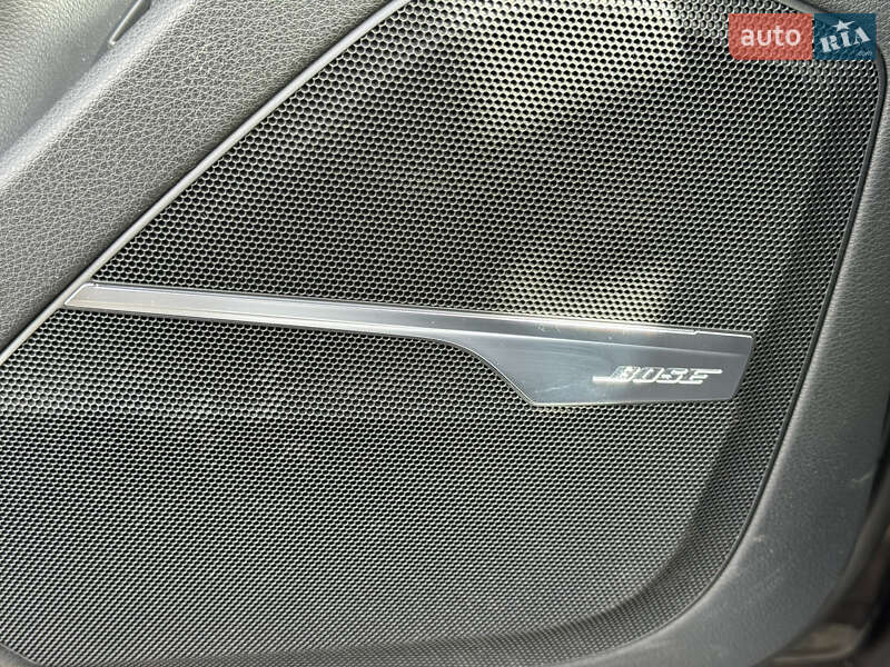 Внедорожник / Кроссовер Audi Q7 2015 в Киеве