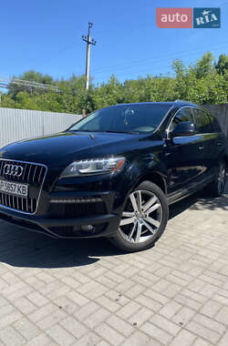 Внедорожник / Кроссовер Audi Q7 2015 в 