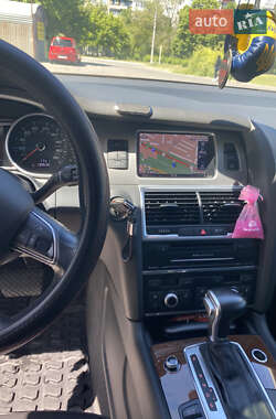 Внедорожник / Кроссовер Audi Q7 2015 в 