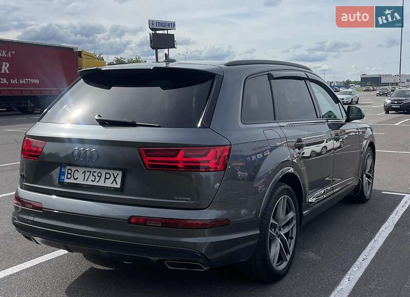 Позашляховик / Кросовер Audi Q7 2018 в Львові