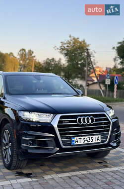 Внедорожник / Кроссовер Audi Q7 2016 в 