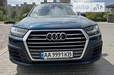 Внедорожник / Кроссовер Audi Q7 2017 в Киеве