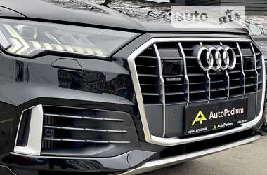 Внедорожник / Кроссовер Audi Q7 2021 в Киеве