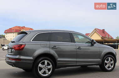 Позашляховик / Кросовер Audi Q7 2015 в 