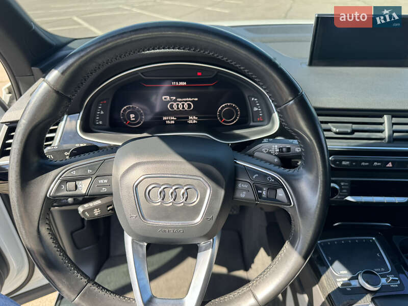 Позашляховик / Кросовер Audi Q7 2016 в Кривому Розі