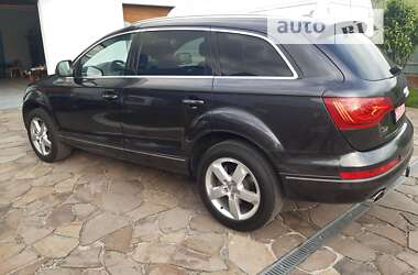 Позашляховик / Кросовер Audi Q7 2015 в 