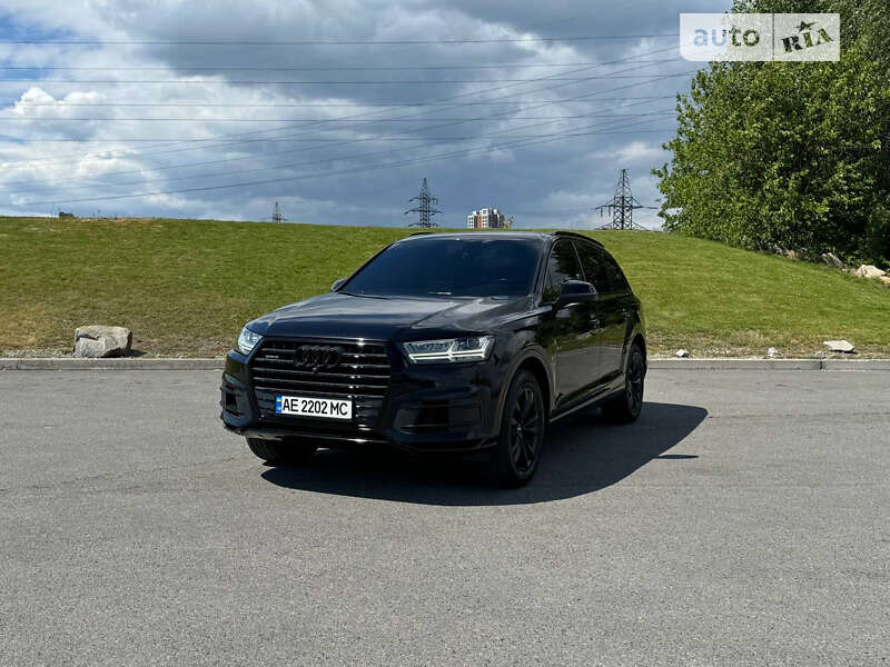 Внедорожник / Кроссовер Audi Q7 2016 в Днепре