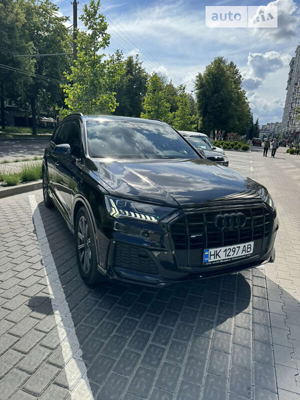 Внедорожник / Кроссовер Audi Q7 2019 в Ровно