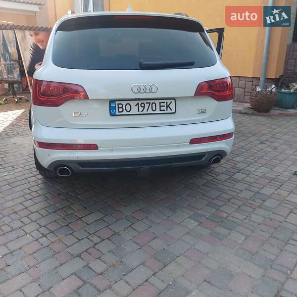 Внедорожник / Кроссовер Audi Q7 2015 в Чорткове