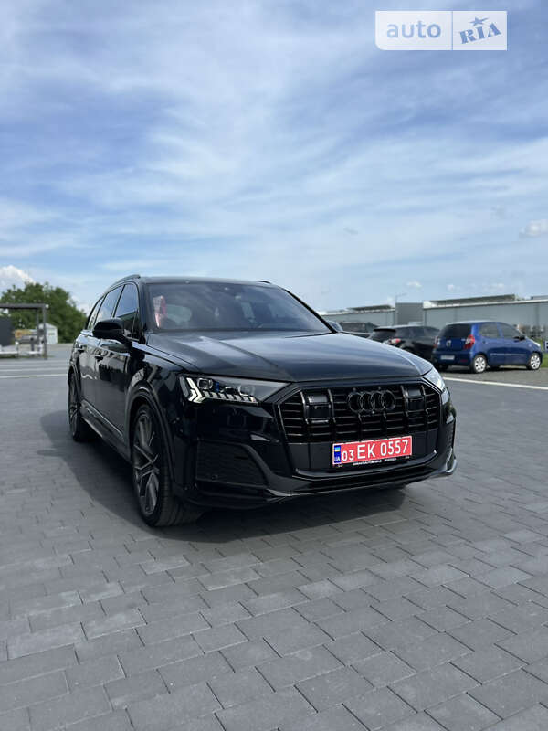 Внедорожник / Кроссовер Audi Q7 2019 в Мукачево