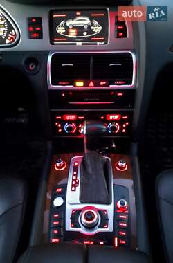 Внедорожник / Кроссовер Audi Q7 2012 в Измаиле