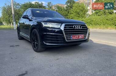 Внедорожник / Кроссовер Audi Q7 2016 в 