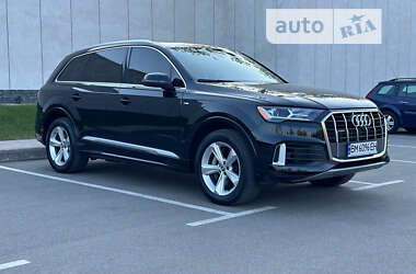 Внедорожник / Кроссовер Audi Q7 2020 в Киеве