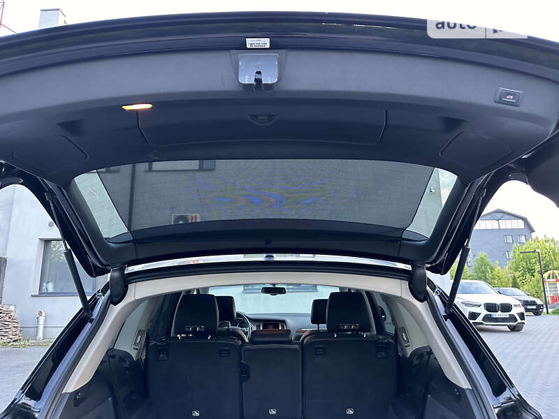 Позашляховик / Кросовер Audi Q7 2015 в Рівному