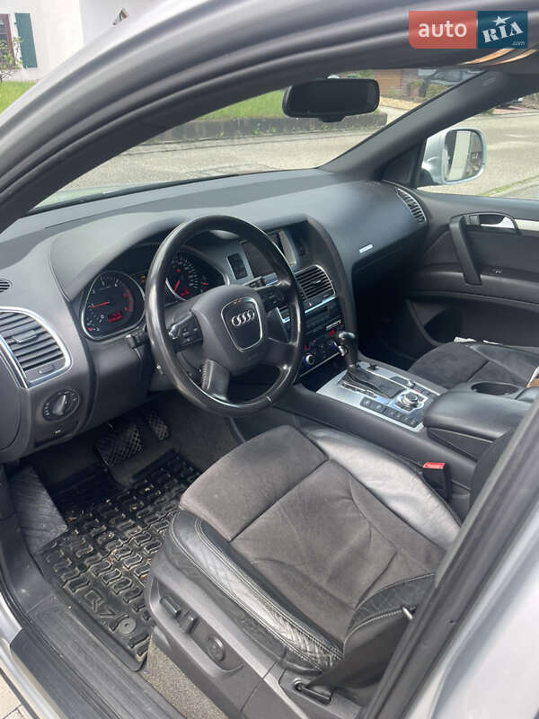 Позашляховик / Кросовер Audi Q7 2006 в Києві