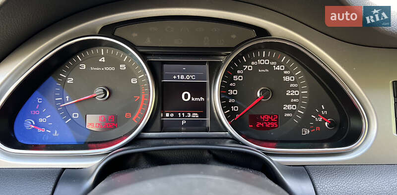 Внедорожник / Кроссовер Audi Q7 2010 в Киеве фото 23 Внедорожник / Кроссовер Audi Q7 2010 в Киеве