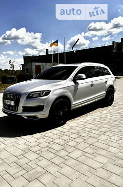 Позашляховик / Кросовер Audi Q7 2012 в Здолбуніві