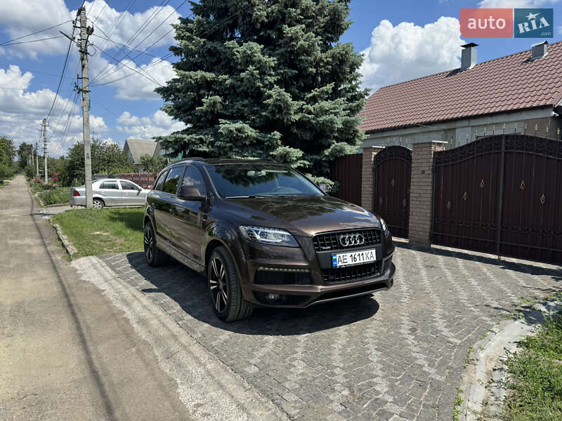 Внедорожник / Кроссовер Audi Q7 2011 в Днепре