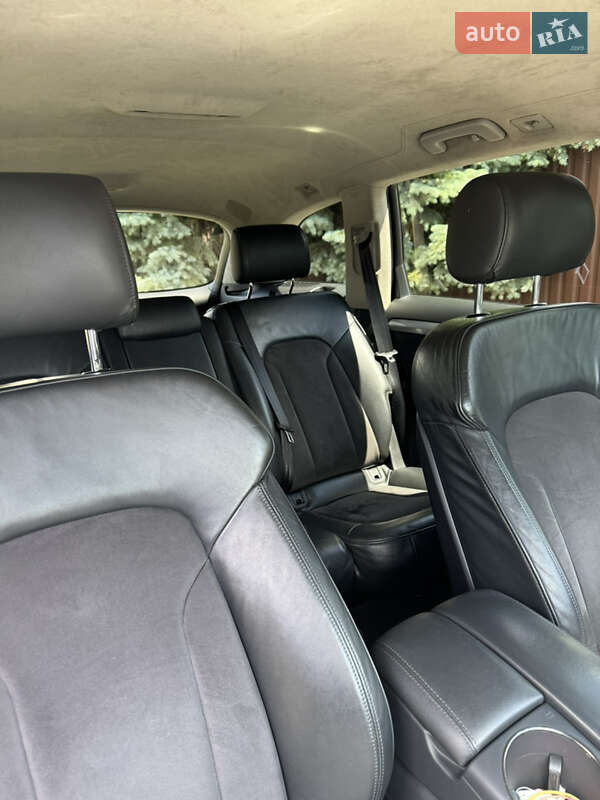 Внедорожник / Кроссовер Audi Q7 2011 в Днепре