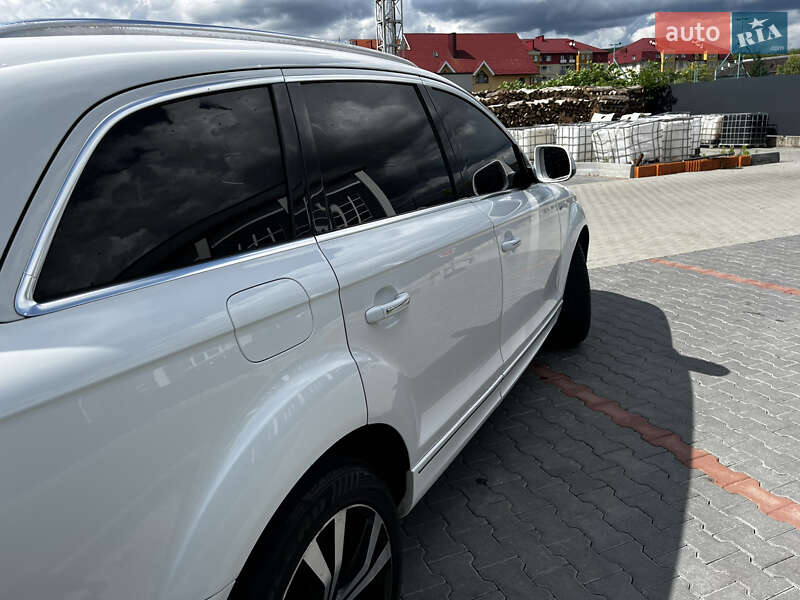Позашляховик / Кросовер Audi Q7 2010 в Мукачевому