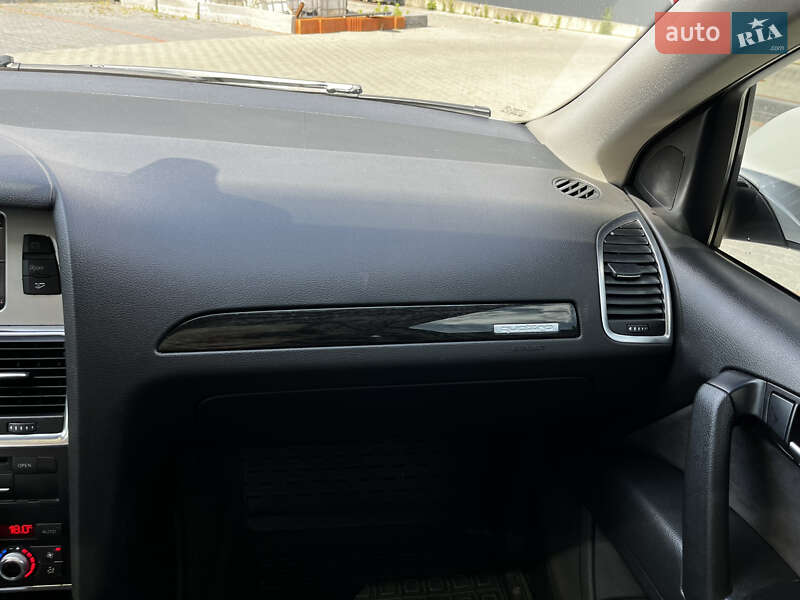 Позашляховик / Кросовер Audi Q7 2010 в Мукачевому