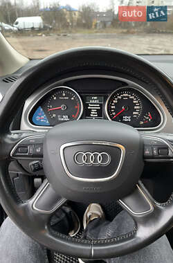 Внедорожник / Кроссовер Audi Q7 2011 в 
