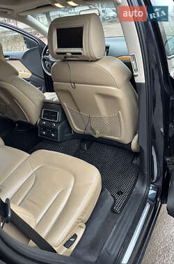 Внедорожник / Кроссовер Audi Q7 2011 в 