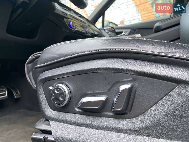 Позашляховик / Кросовер Audi Q7 2016 в Луцьку