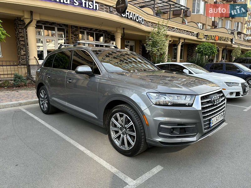 Внедорожник / Кроссовер Audi Q7 2017 в Киеве