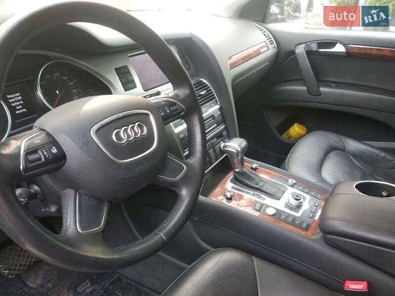 Внедорожник / Кроссовер Audi Q7 2014 в Черкассах