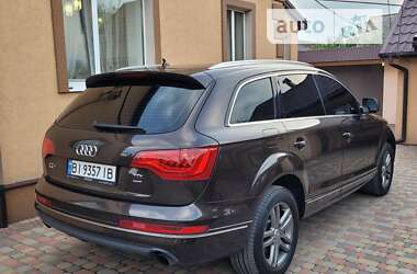 Позашляховик / Кросовер Audi Q7 2010 в Миргороді