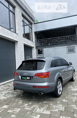 Позашляховик / Кросовер Audi Q7 2007 в Тячеві