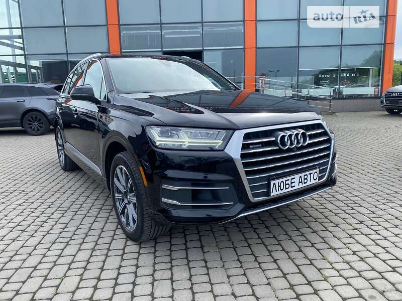 Audi Q7 