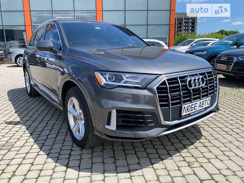 Audi Q7 