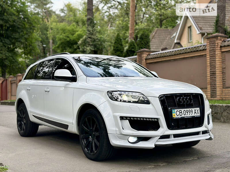 Внедорожник / Кроссовер Audi Q7 2013 в Чернигове