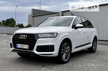 Внедорожник / Кроссовер Audi Q7 2017 в Киеве