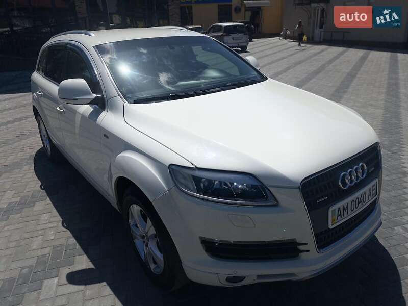 Позашляховик / Кросовер Audi Q7 2008 в Звягелі