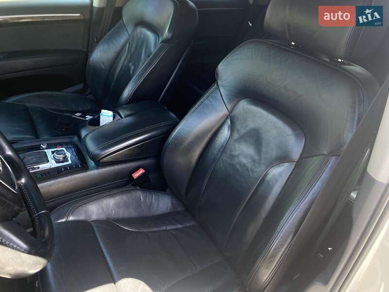 Позашляховик / Кросовер Audi Q7 2008 в Звягелі