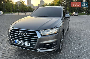 Внедорожник / Кроссовер Audi Q7 2017 в Харькове