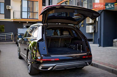 Внедорожник / Кроссовер Audi Q7 2019 в Ровно