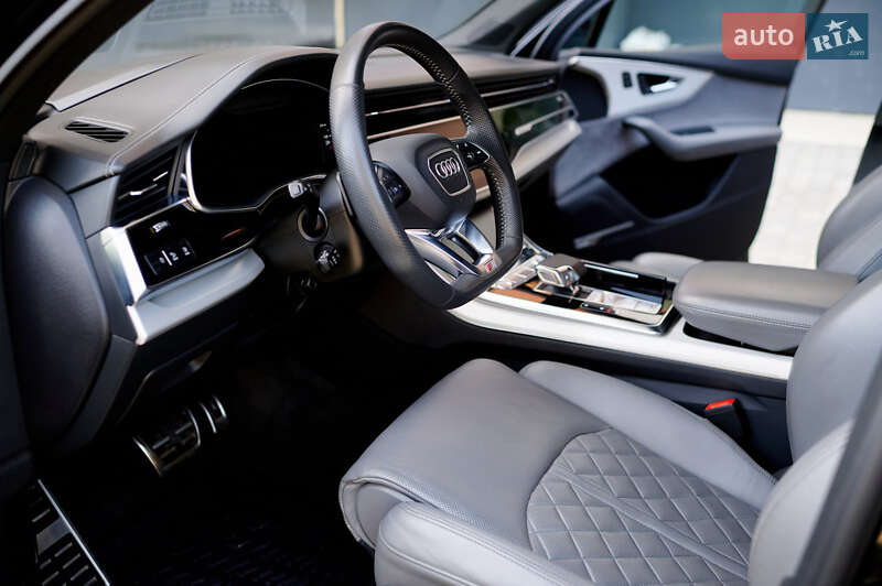 Внедорожник / Кроссовер Audi Q7 2019 в Ровно
